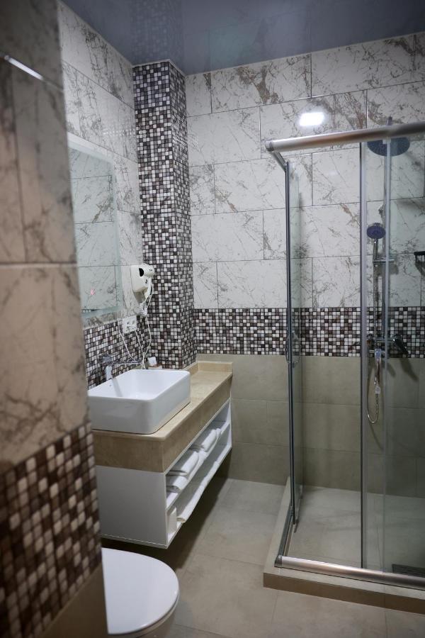 Dadiani Inn Zugdidi Dış mekan fotoğraf